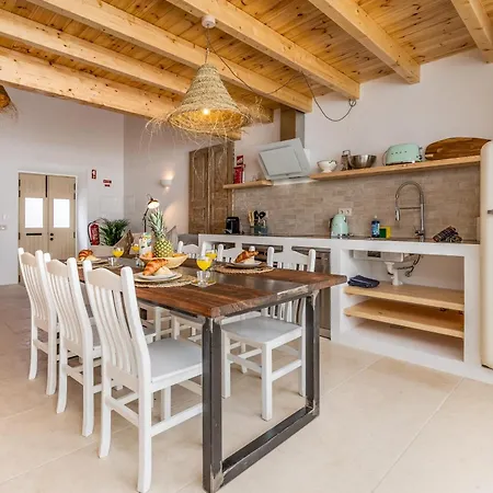 Casa Vermelha Гостевой дом Алвор